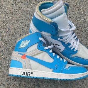 Off-White Jordan 1 UNC